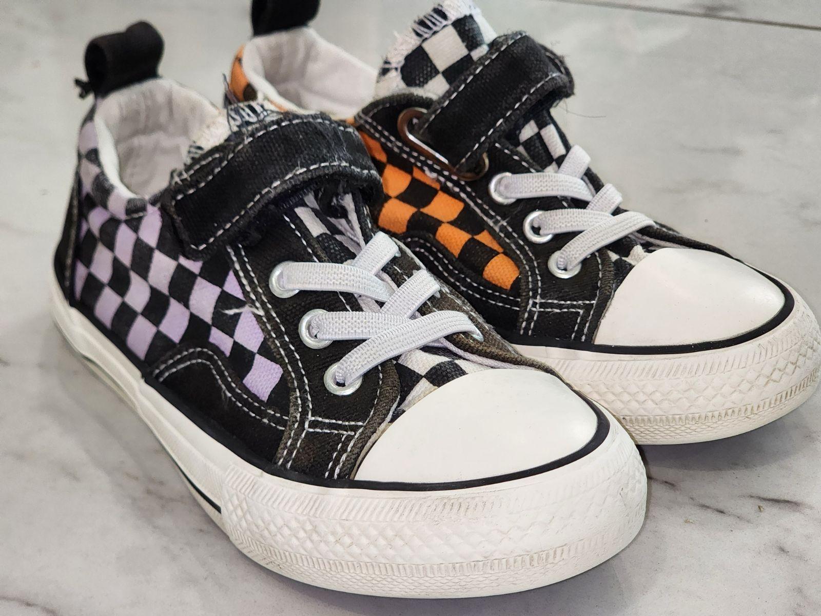 Bei Bei Kids Lilac Checkerboard Canvas Sneakers – EU 28 – Girls